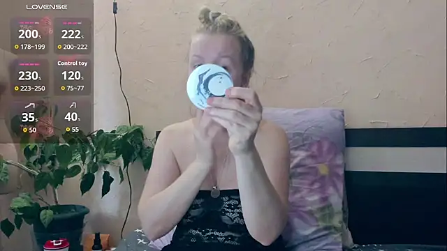 I AM MILF online show from March 2026 07:59:01 AM