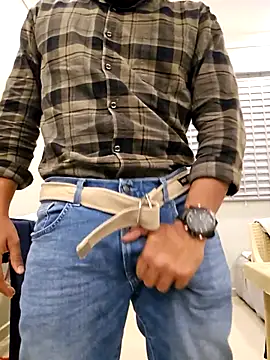 shakir12340 online show from September 2025 05:01:01 PM