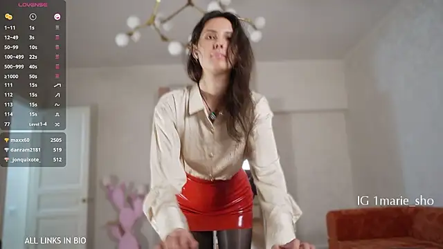 LAUREL HAZEL online show from March 2026 06:18:02 PM