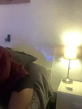 Snapshot of Chic_desire chatting on February 2026 08:38:01 PM Chic desire online show from February 2026 08:38:01 PM