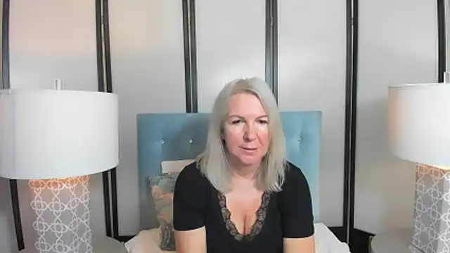 EricaTop online show from November 2025 05:50:01 AM