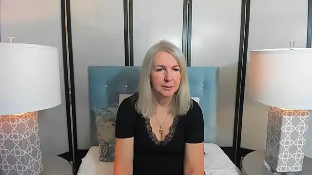 EricaTop online show from December 2025 06:08:02 AM