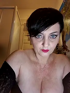 Snapshot of lucillabollente chatting on October 2025 04:11:01 AM lucillabollente online show from October 2025 04:11:01 AM