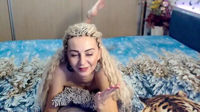 Snapshot of MirabelaSweet chatting on March 2025 09:44:02 AM MirabelaSweet online show from March 2025 09:44:02 AM