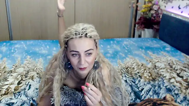 Snapshot of MirabelaSweet chatting on March 2025 06:46:02 AM MirabelaSweet online show from March 2025 06:46:02 AM