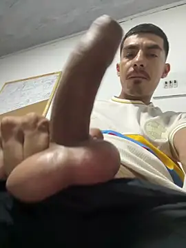 Snapshot of blackcoffe1002 chatting on February 2026 10:44:01 PM blackcoffe1002 online show from February 2026 10:44:01 PM