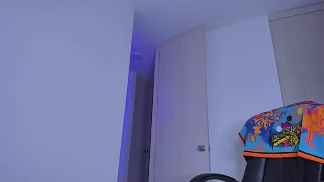 Lisegg  online show from February 2026 02:50:02 PM