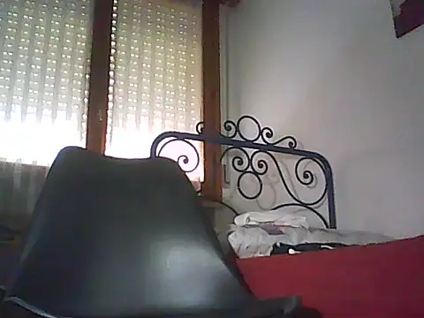 Snapshot of Moro_ra chatting on June 2026 11:57:02 AM Moro ra online show from June 2026 11:57:02 AM