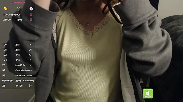 Snapshot of bxdgirlhr chatting on February 2025 03:34:02 AM bxdgirlhr online show from February 2025 03:34:02 AM