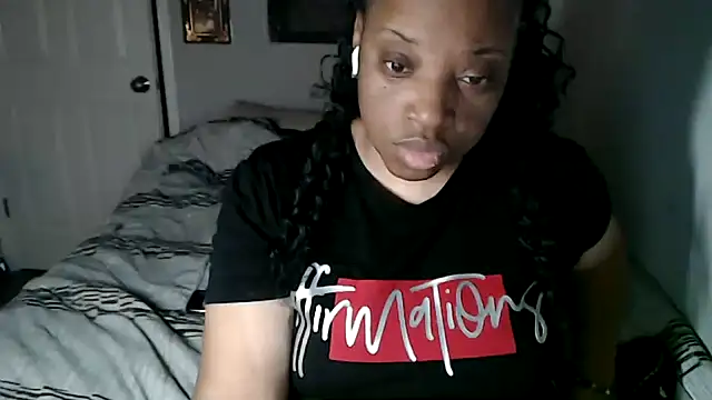 Snapshot of Sexymona1218 chatting on October 2025 02:56:02 AM Sexymona1218 online show from October 2025 02:56:02 AM
