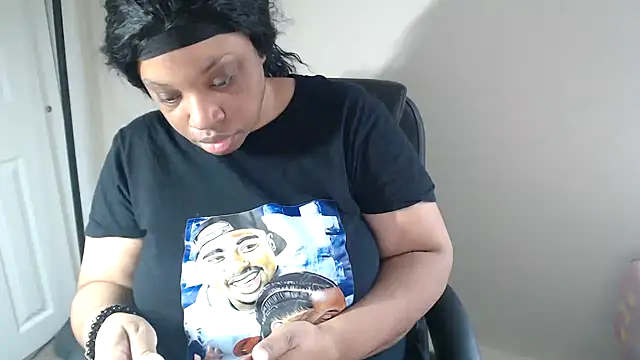 Sexymona1218 online show from April 2026 07:21:02 PM