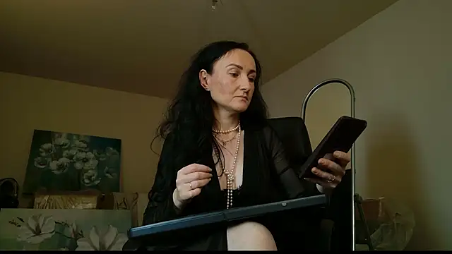 Snapshot of lara_heaven chatting on September 2025 06:46:02 AM lara heaven online show from September 2025 06:46:02 AM