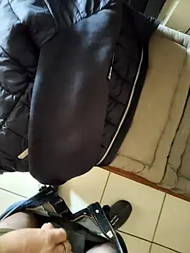 Snapshot of Corref chatting on February 2026 12:01:02 PM Corref online show from February 2026 12:01:02 PM