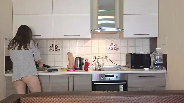 Naughty Alice online show from November 2025 02:39:01 PM