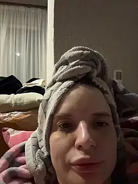 Naughty Alice online show from April 2026 08:17:01 PM