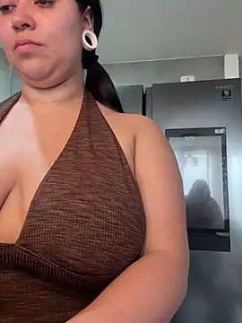 Snapshot of emilyjohanson chatting on February 2025 05:04:01 PM emilyjohanson online show from February 2025 05:04:01 PM