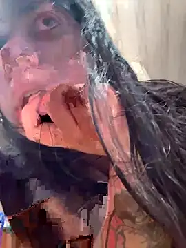 Snapshot of emilyjohanson chatting on October 2025 03:02:01 PM emilyjohanson online show from October 2025 03:02:01 PM