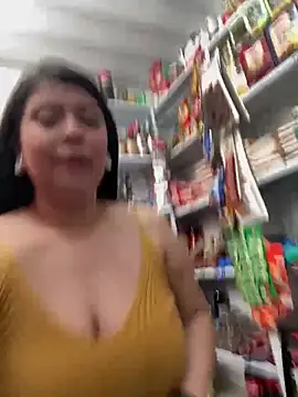 Snapshot of emilyjohanson chatting on December 2025 03:51:02 PM emilyjohanson online show from December 2025 03:51:02 PM