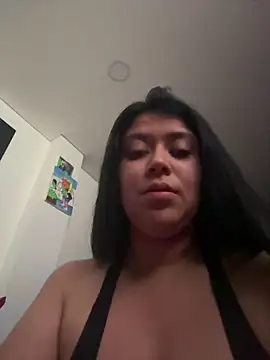 Snapshot of emilyjohanson chatting on February 2026 06:24:01 AM emilyjohanson online show from February 2026 06:24:01 AM