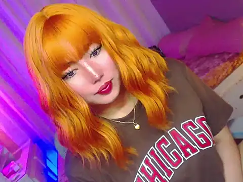 HOTnWILDalice online show from April 2026 01:05:01 AM