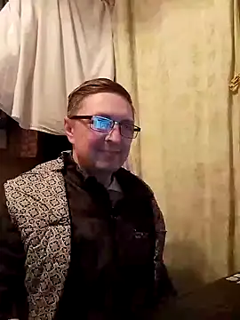 Snapshot of Pokaz2020 chatting on January 2026 04:33:02 PM Pokaz2020 online show from January 2026 04:33:02 PM