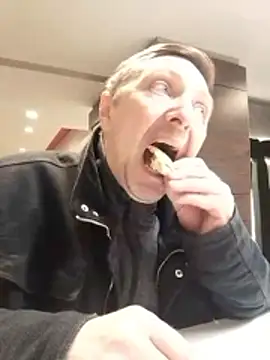 Snapshot of Pokaz2020 chatting on March 2026 05:17:01 PM Pokaz2020 online show from March 2026 05:17:01 PM