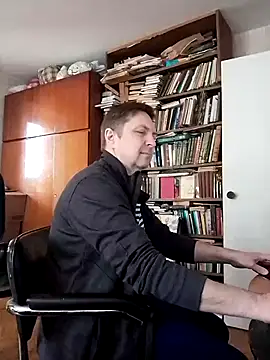 Snapshot of Pokaz2020 chatting on April 2026 01:33:02 PM Pokaz2020 online show from April 2026 01:33:02 PM