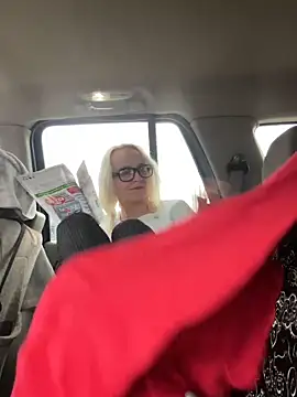 Snapshot of SugarTits199869 chatting on November 2025 10:01:01 PM SugarTits199869 online show from November 2025 10:01:01 PM