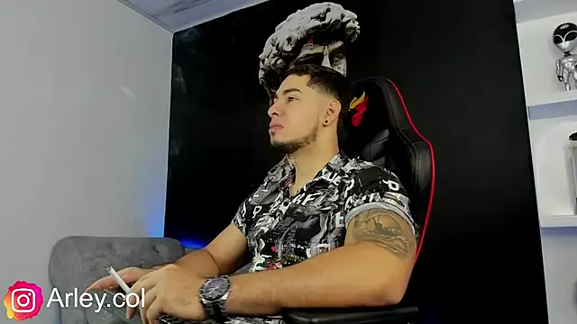 Dimitri Colleman online show from December 2024 08:09:01 PM