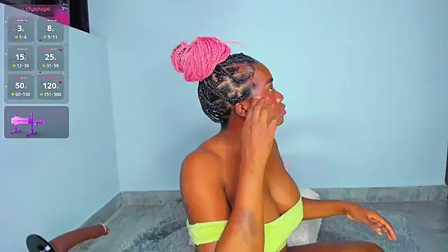 Snapshot of Sofi_Smiley chatting on April 2026 12:55:01 AM Sofi Smiley online show from April 2026 12:55:01 AM