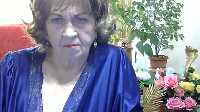 Emma52610 online show from April 2026 07:23:01 AM