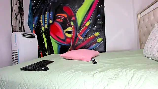 luna sexxy online show from April 2026 03:43:01 AM