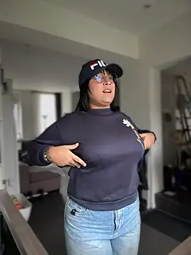 DannaaMeliza online show from December 2024 10:34:01 AM