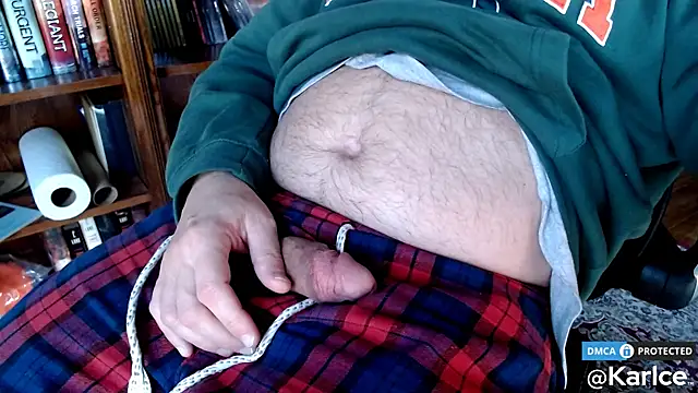 karlce online show from December 2024 09:06:01 PM