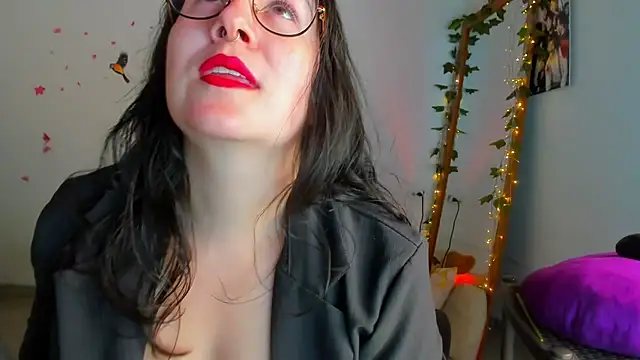 Susan Foxx online show from December 2025 05:30:01 PM