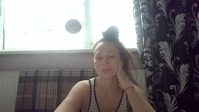 LindaStarS online show from April 2026 04:43:02 AM