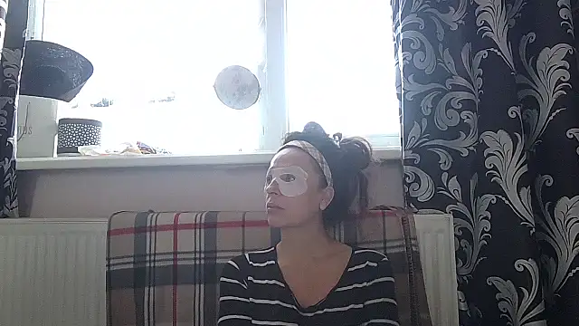 LindaStarS online show from April 2026 06:13:01 AM