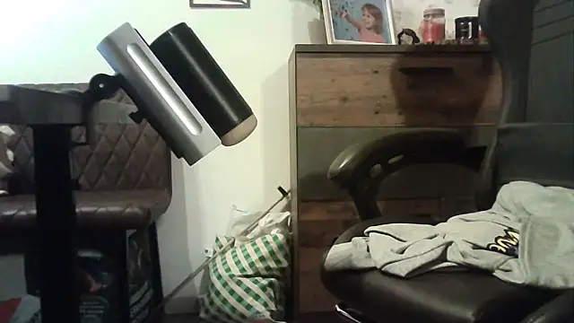 ShyGuyWannaTry online show from October 2025 12:32:01 AM