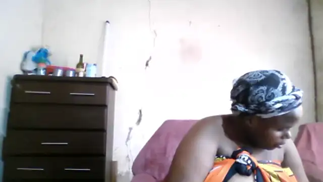 Snapshot of sexybigboobz chatting on November 2025 01:21:02 PM sexybigboobz online show from November 2025 01:21:02 PM