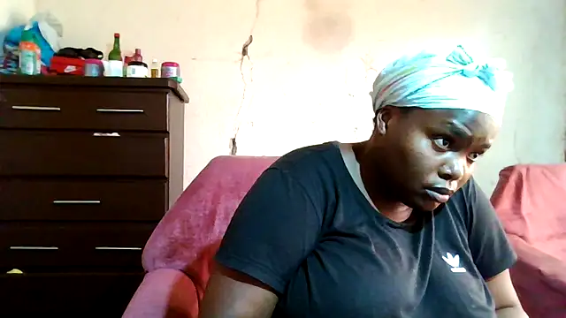 Snapshot of sexybigboobz chatting on December 2025 05:26:01 AM sexybigboobz online show from December 2025 05:26:01 AM