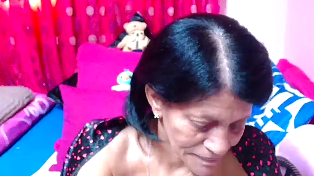 SLUTTYROXY online show from September 2025 06:24:01 AM