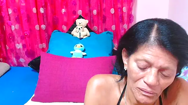 SLUTTYROXY online show from February 2026 07:48:02 AM