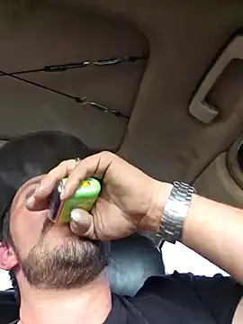 Snapshot of UncutHammer69 chatting on February 2025 04:47:01 PM UncutHammer69 online show from February 2025 04:47:01 PM