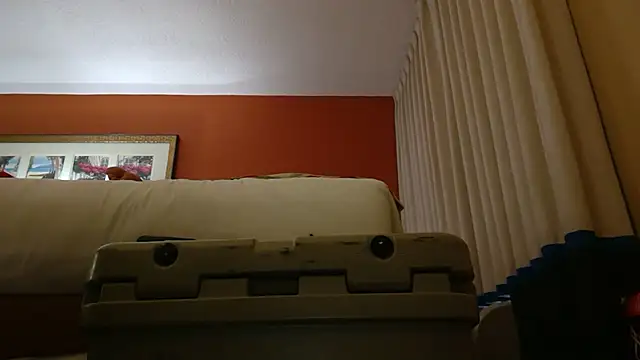 Snapshot of UncutHammer69 chatting on September 2025 01:44:02 PM UncutHammer69 online show from September 2025 01:44:02 PM