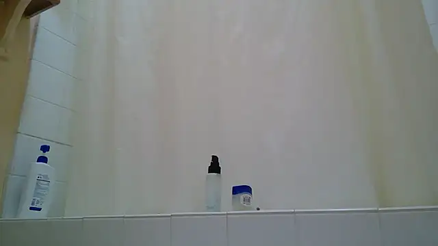 Snapshot of UncutHammer69 chatting on September 2025 03:01:02 PM UncutHammer69 online show from September 2025 03:01:02 PM