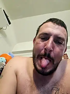 Snapshot of UncutHammer69 chatting on October 2025 07:05:02 PM UncutHammer69 online show from October 2025 07:05:02 PM