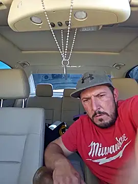 Snapshot of UncutHammer69 chatting on November 2025 08:44:01 PM UncutHammer69 online show from November 2025 08:44:01 PM