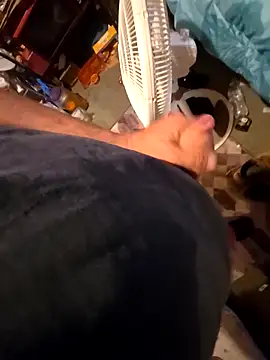 UncutHammer69 online show from April 2026 04:19:01 PM