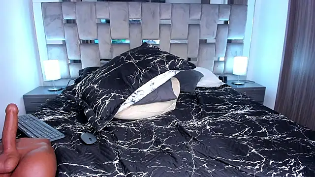 Snapshot of Cammiila chatting on February 2025 08:16:02 PM Cammiila online show from February 2025 08:16:02 PM