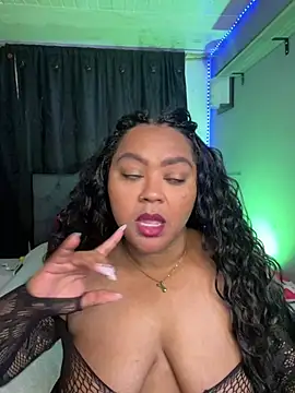 yanza2002 online show from April 2026 10:58:02 PM